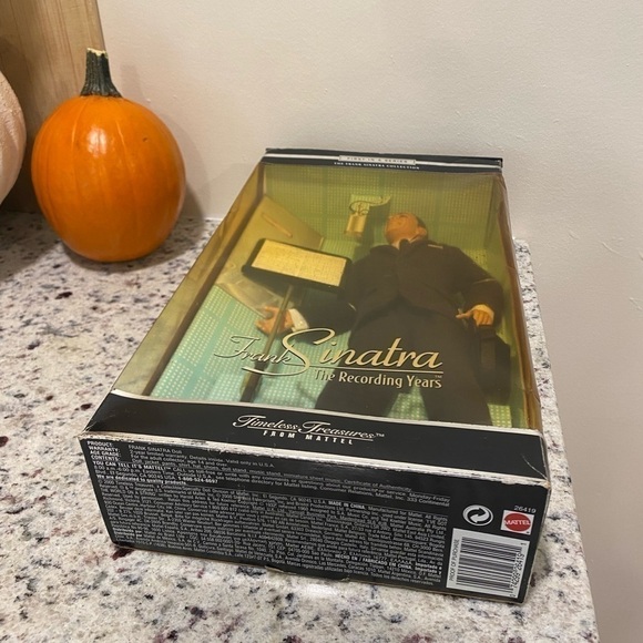 Frank Sinatra "The Recording Years" Timeless Treasures by Barbie - Picture 7 of 8